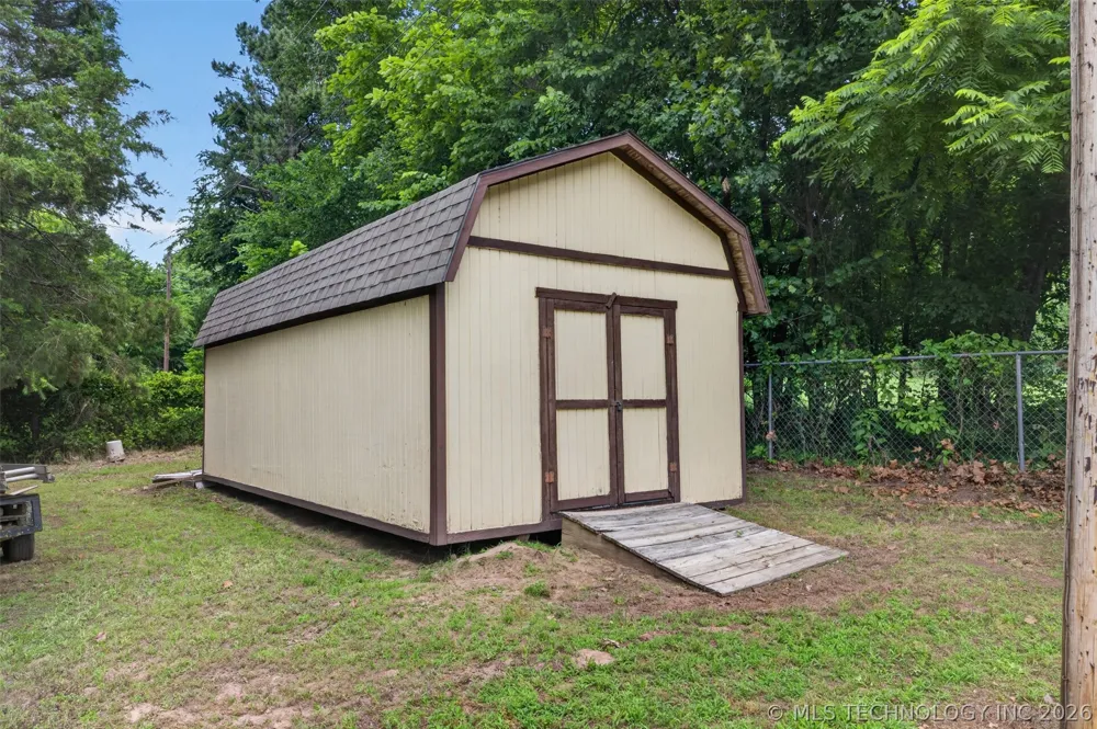 1259 Peninsula Drive Cleveland, OK 74020
