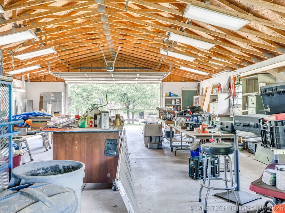 32069 Meadow Lane Mannford, OK 74044