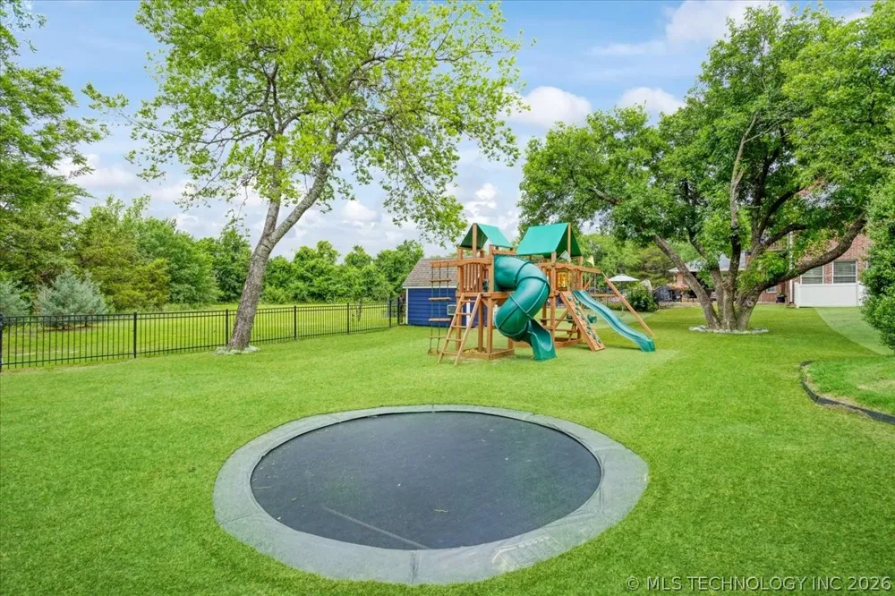 3419 Castle Court Durant, OK 74701