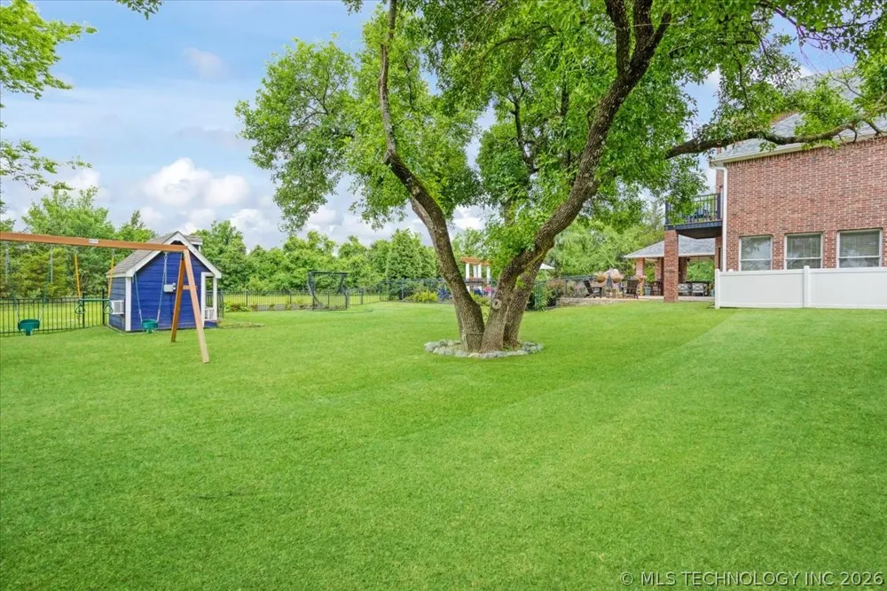 3419 Castle Court Durant, OK 74701