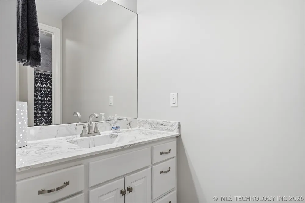 4203 E 191st Street S Bixby, OK 74008