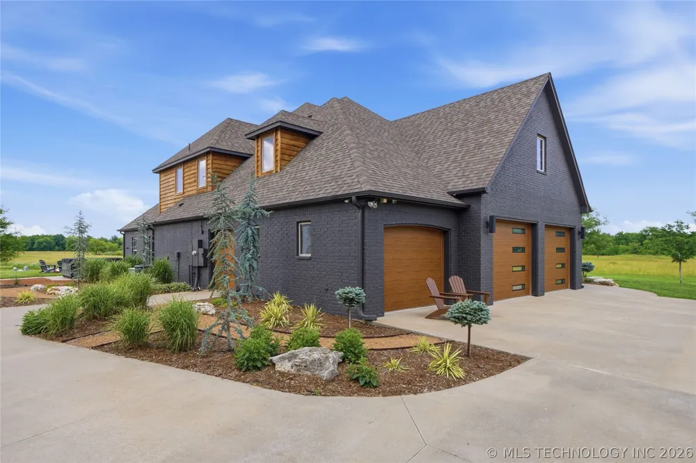 4203 E 191st Street S Bixby, OK 74008