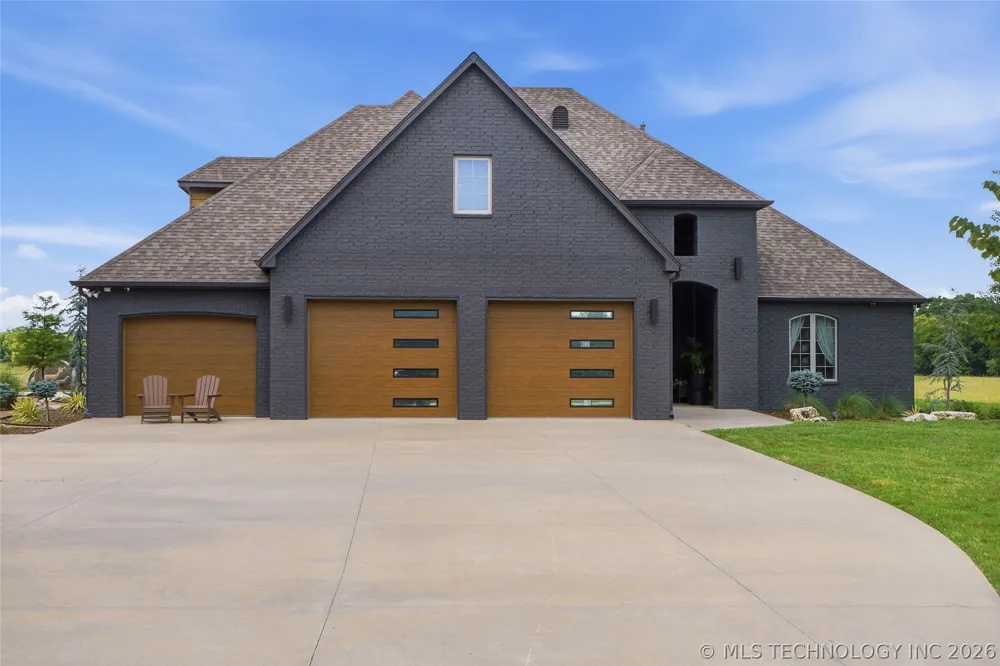 4203 E 191st Street S Bixby, OK 74008
