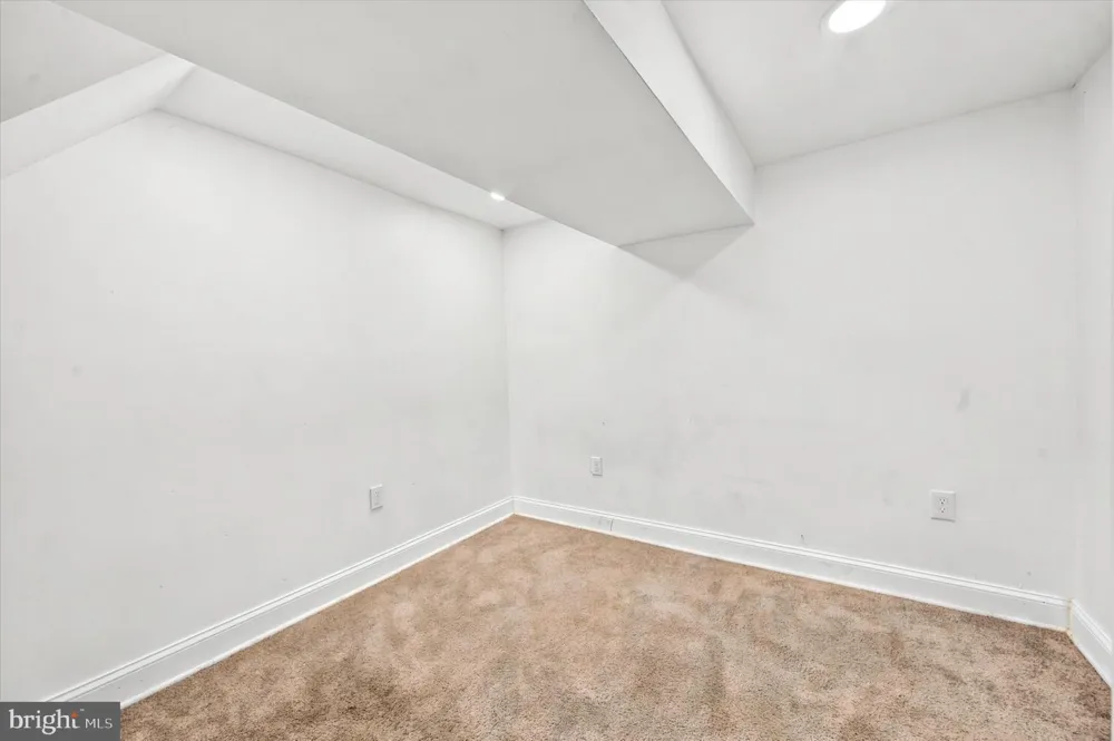 6701 KINDRED STREET Philadelphia, PA 19149