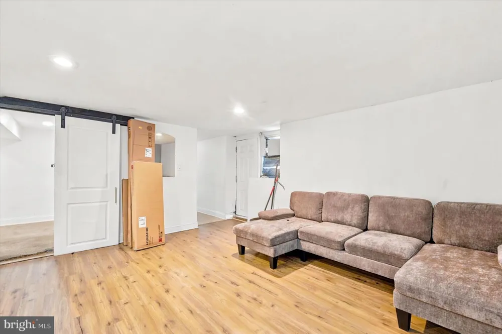 6701 KINDRED STREET Philadelphia, PA 19149