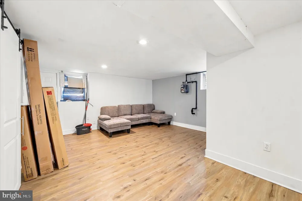 6701 KINDRED STREET Philadelphia, PA 19149