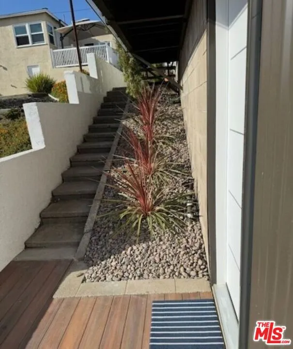 1433 Silvius Avenue San Pedro, CA 90731
