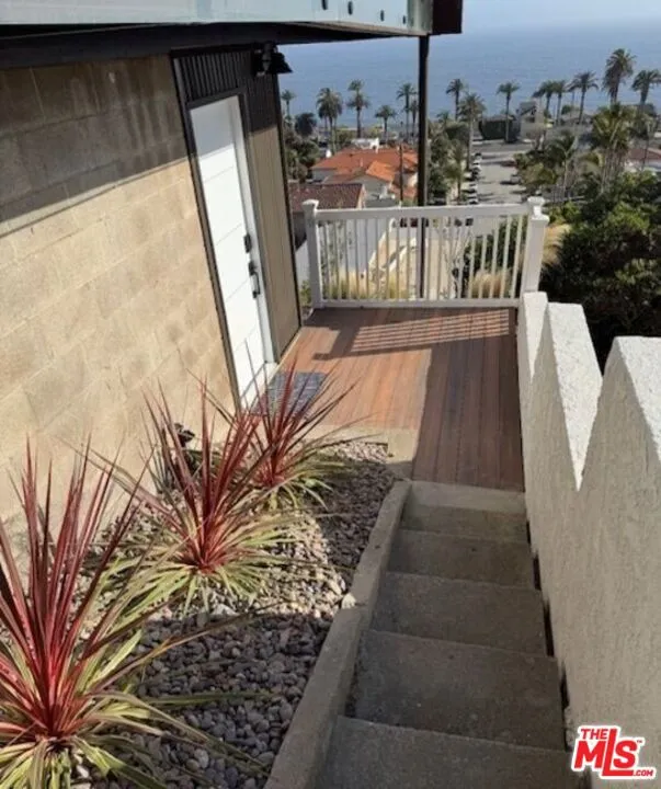 1433 Silvius Avenue San Pedro, CA 90731