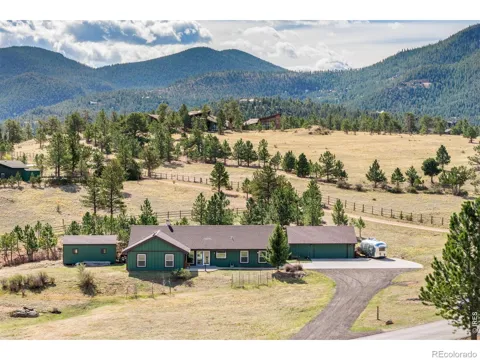 2758 Carriage Drive