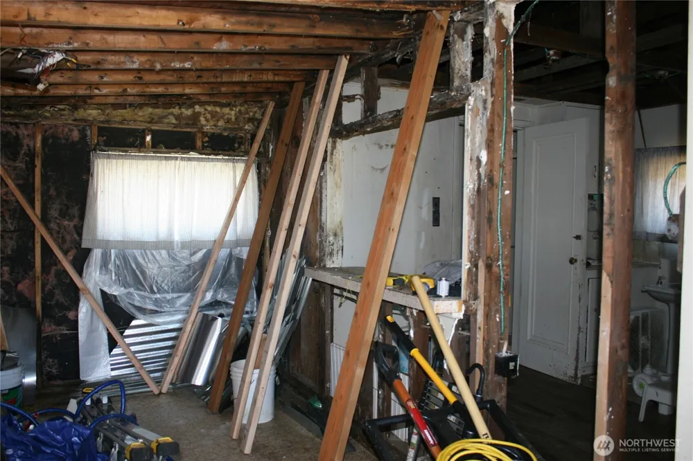53 Fifth Street Moclips, WA 98562