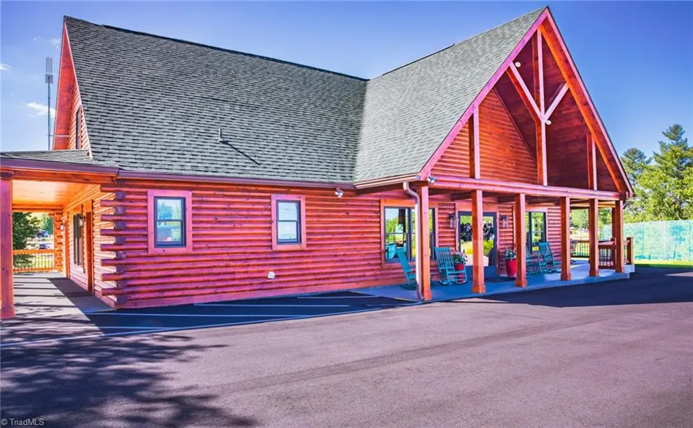 2524 Edmonds #55 Galax, VA 24333