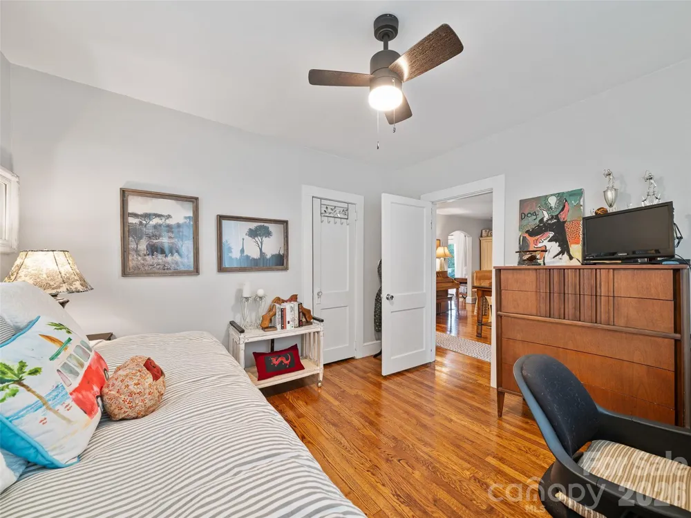 44 Hemlock Avenue Spruce Pine, NC 28777