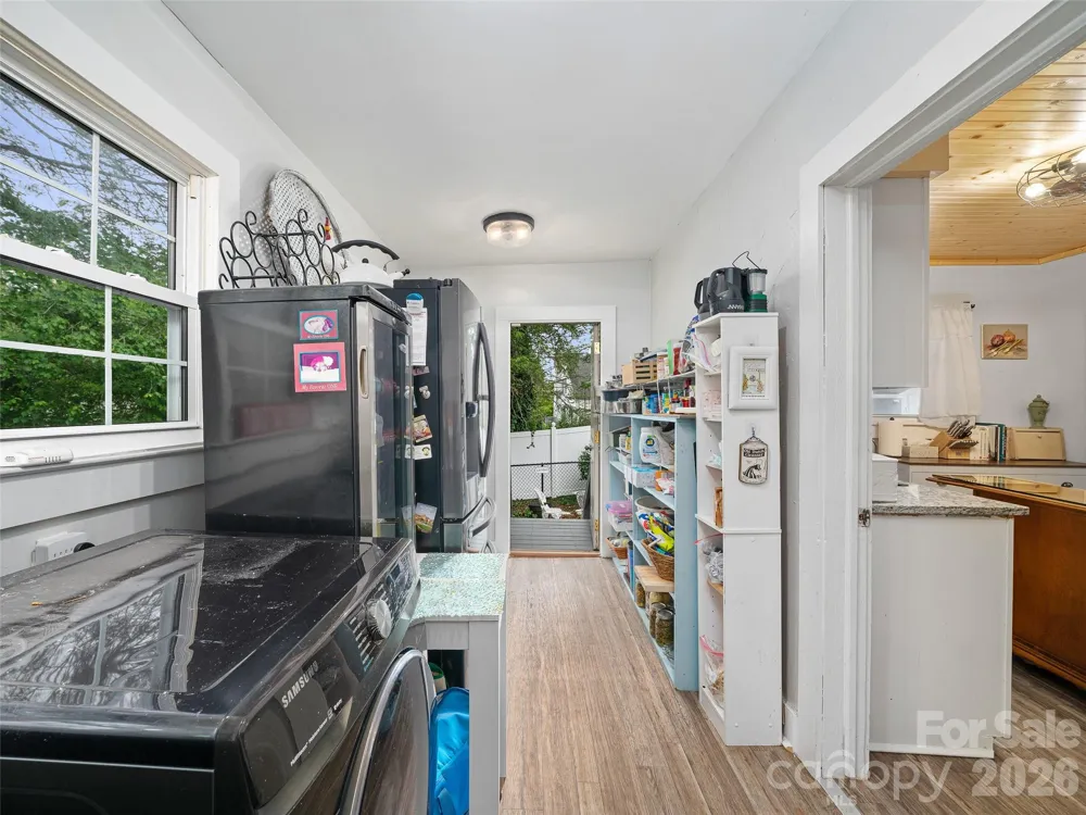 44 Hemlock Avenue Spruce Pine, NC 28777