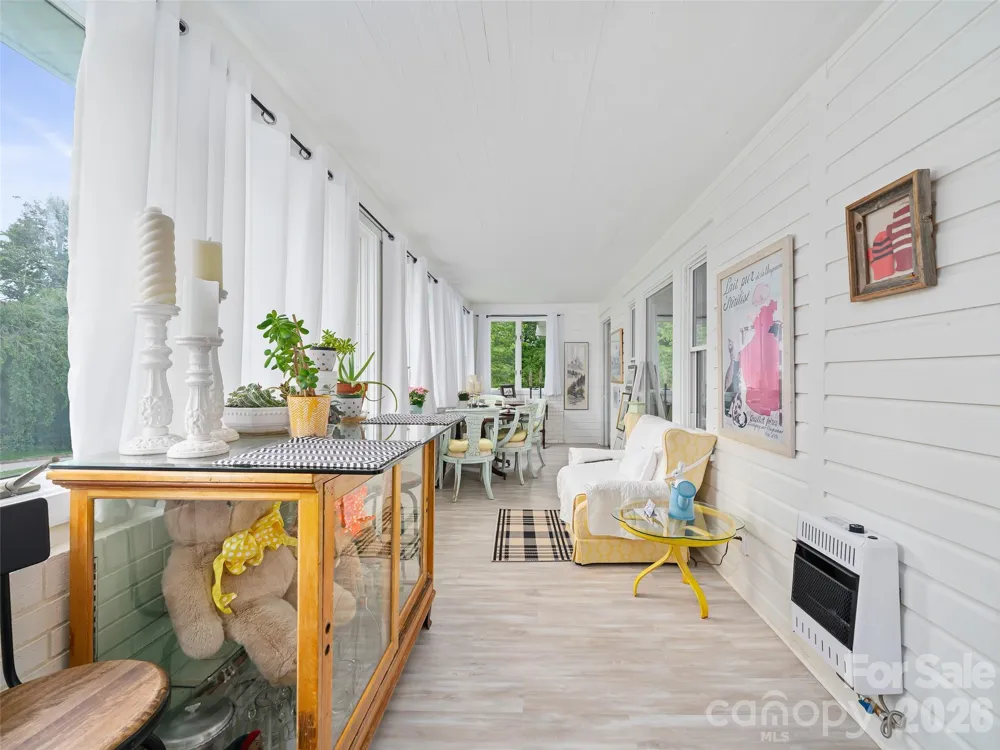 44 Hemlock Avenue Spruce Pine, NC 28777
