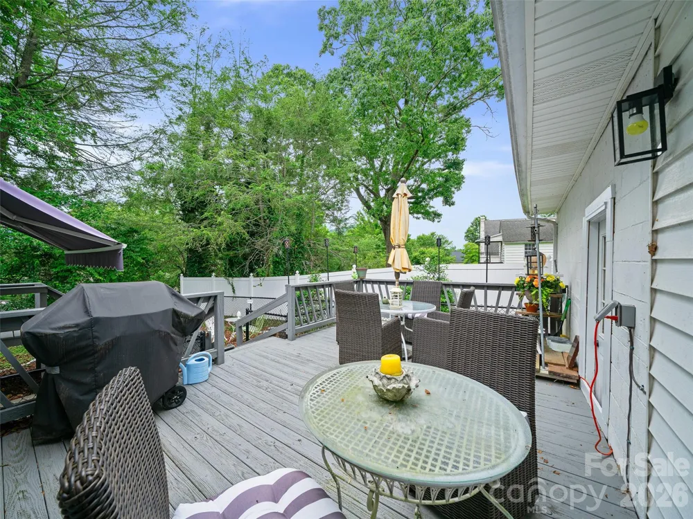 44 Hemlock Avenue Spruce Pine, NC 28777