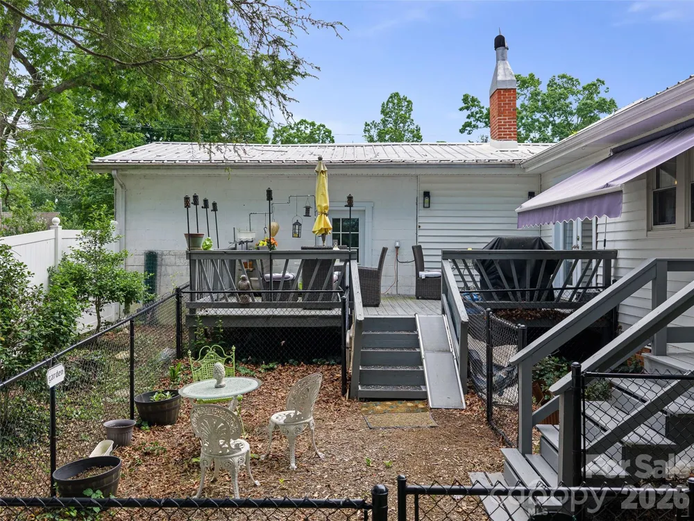 44 Hemlock Avenue Spruce Pine, NC 28777