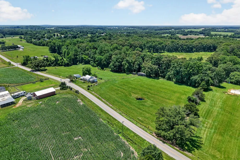 2531 Old Well Rd Morrison, TN 37357
