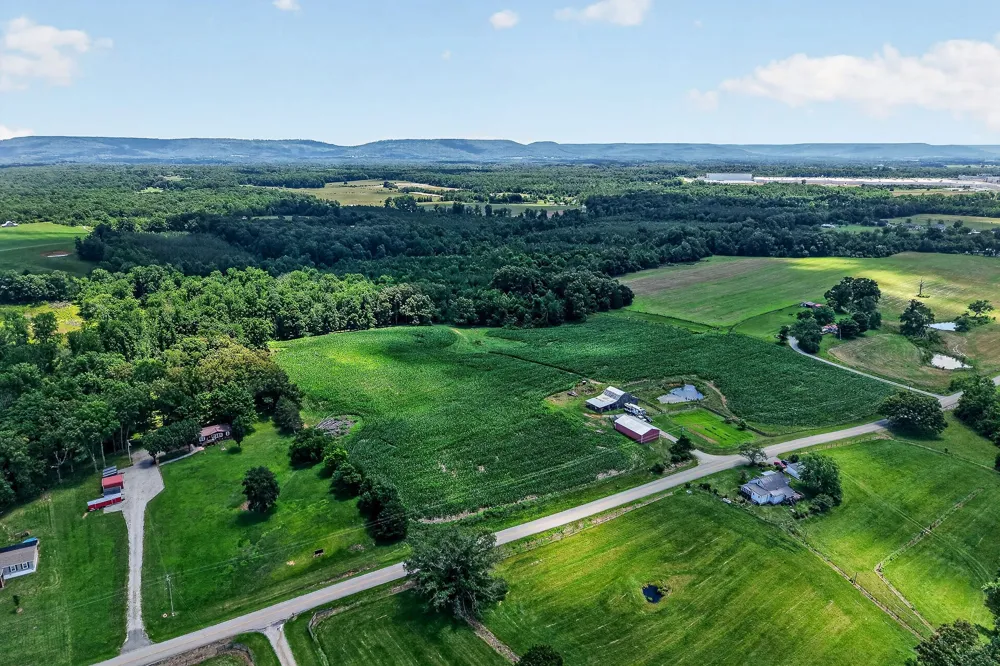 2531 Old Well Rd Morrison, TN 37357