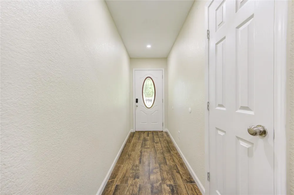 1011 County Road 678 Brazoria, TX 77422