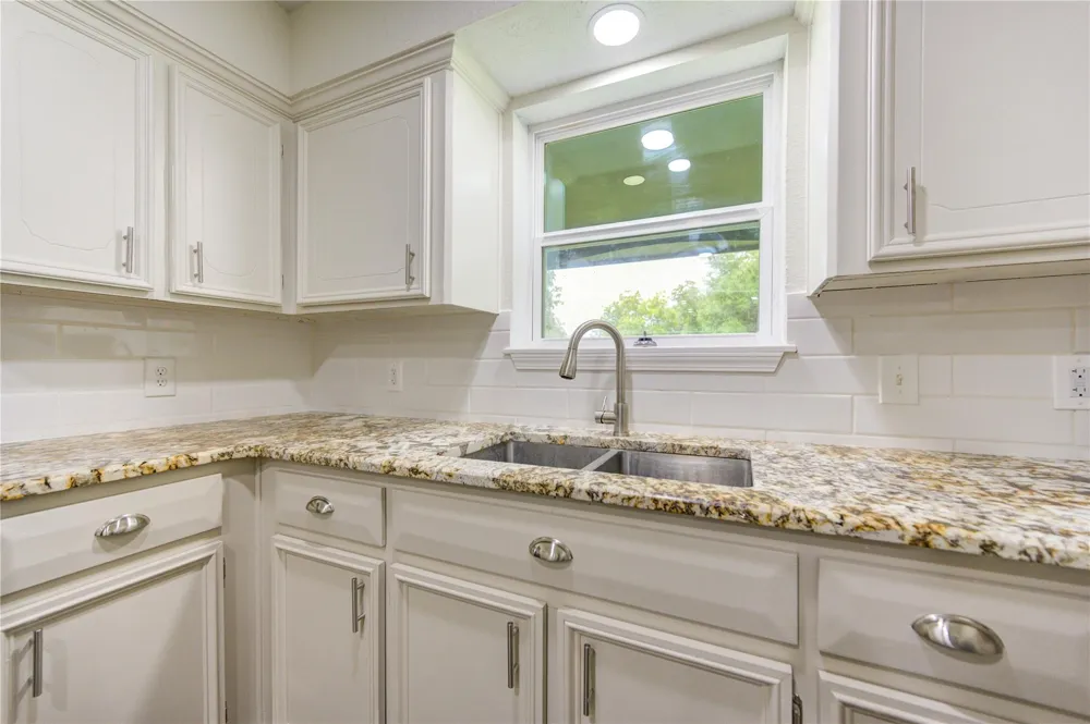 1011 County Road 678 Brazoria, TX 77422