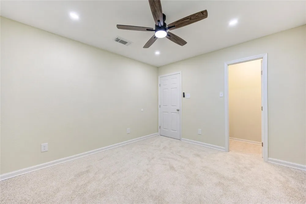 1011 County Road 678 Brazoria, TX 77422