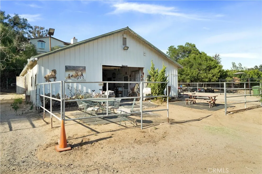 9633 Baden Chatsworth, CA 91311