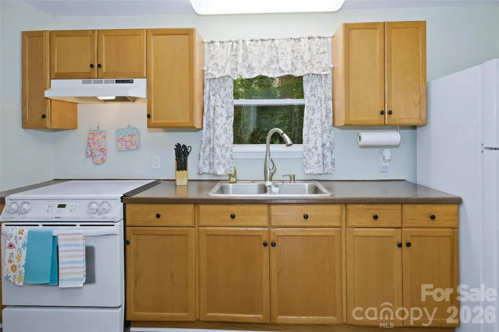 83 E View Street Marion, NC 28752