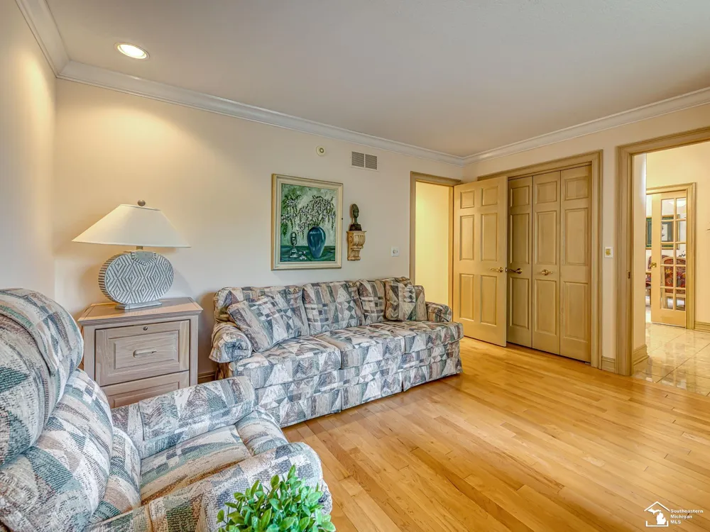 5572 Raven Parkway Drive Monroe Charter Township, MI 48161
