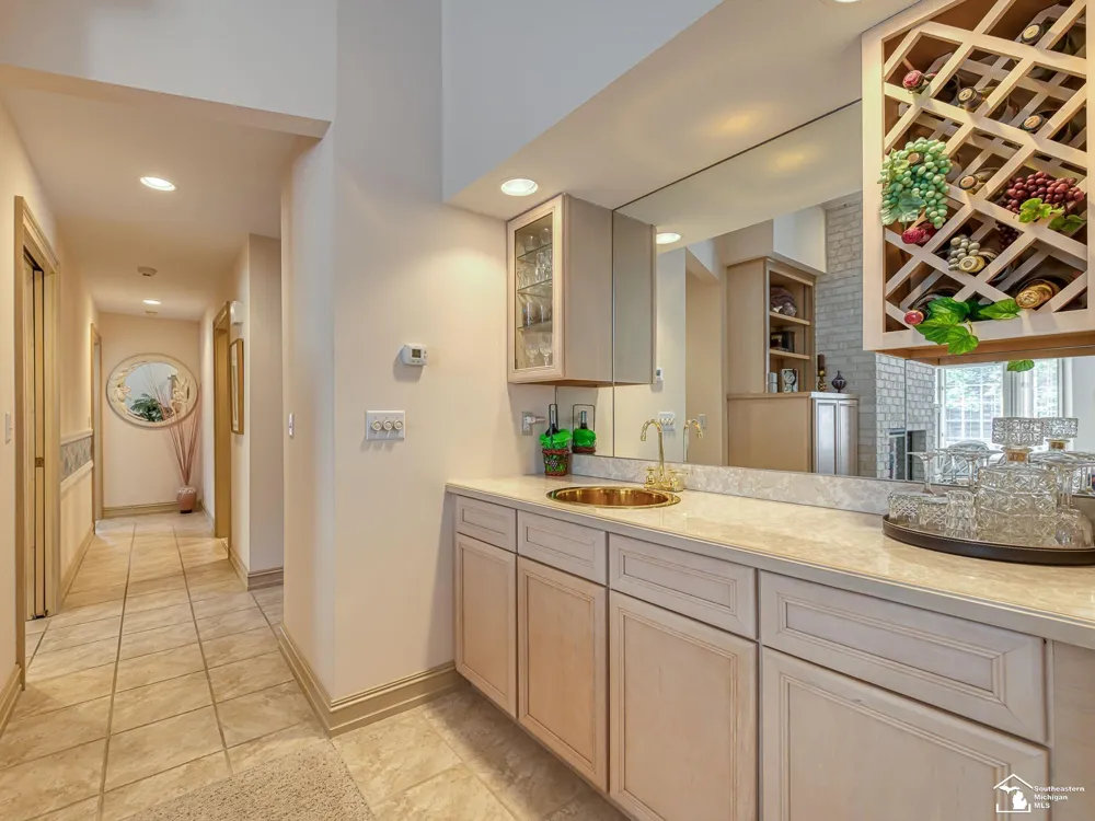 5572 Raven Parkway Drive Monroe Charter Township, MI 48161