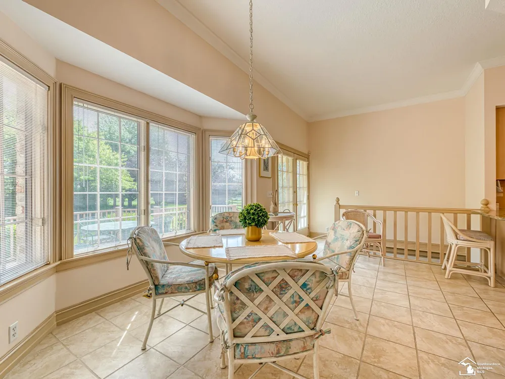 5572 Raven Parkway Drive Monroe Charter Township, MI 48161