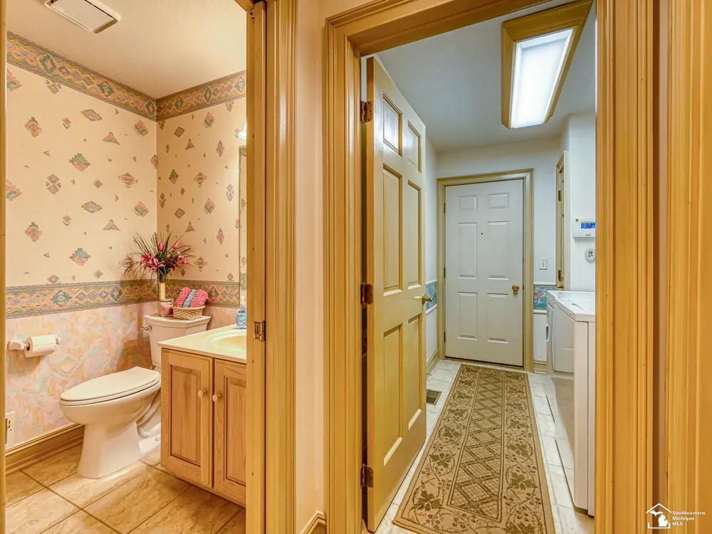 5572 Raven Parkway Drive Monroe Charter Township, MI 48161