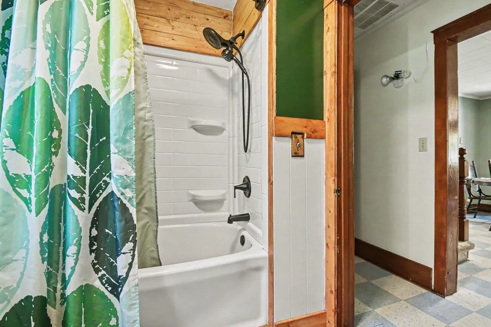 220 2nd Avenue Tawas Township, MI 48763