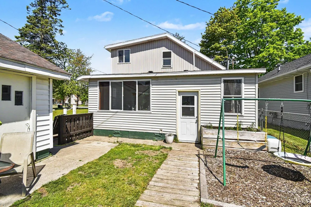 220 2nd Avenue Tawas Township, MI 48763
