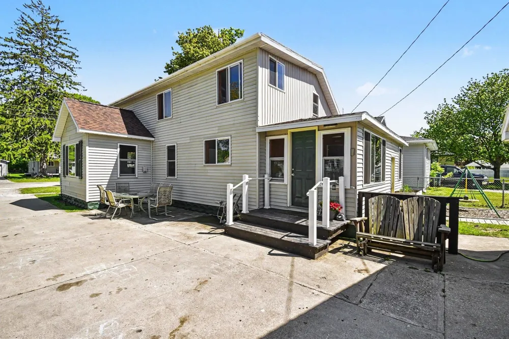220 2nd Avenue Tawas Township, MI 48763