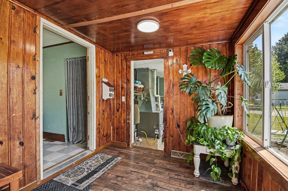 220 2nd Avenue Tawas Township, MI 48763