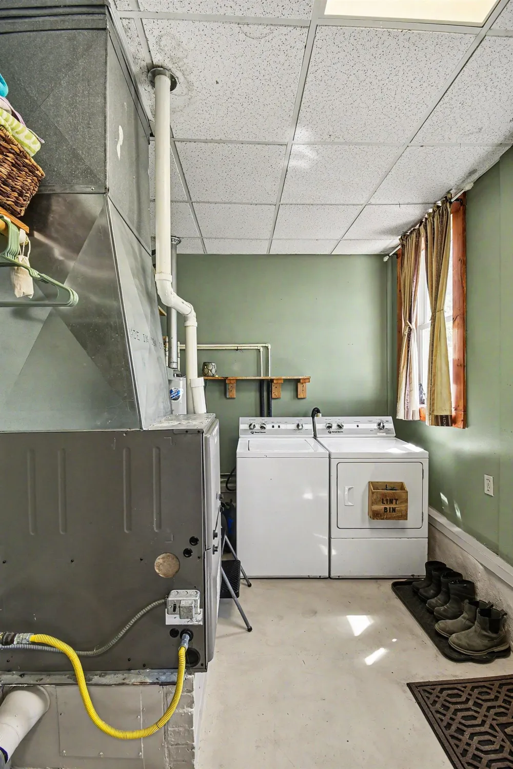 220 2nd Avenue Tawas Township, MI 48763