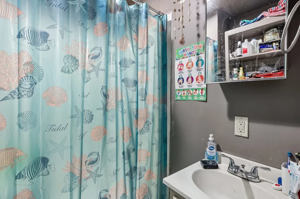 749 N Main St Russellville, KY 42276