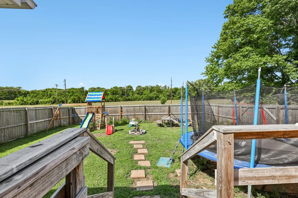 749 N Main St Russellville, KY 42276