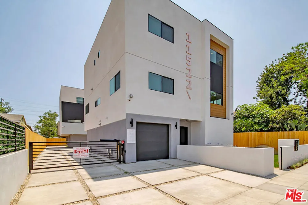 11524 Emelita Street North Hollywood, CA 91601