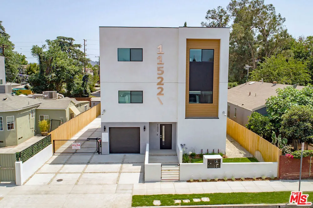 11524 Emelita Street North Hollywood, CA 91601