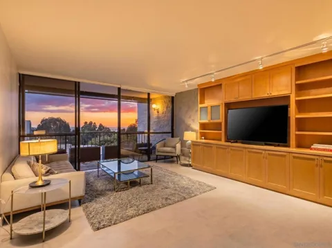 2500 Torrey Pines Rd #403
