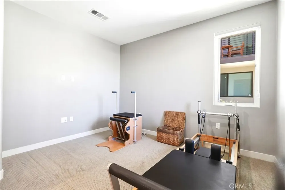 253 Waypoint Tustin, CA 92782