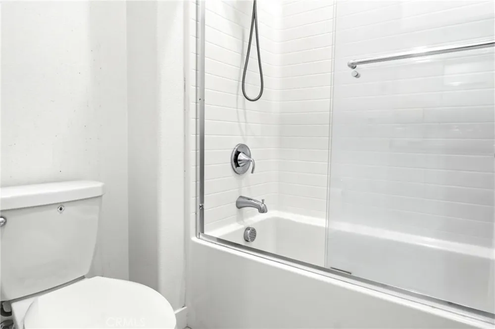 253 Waypoint Tustin, CA 92782