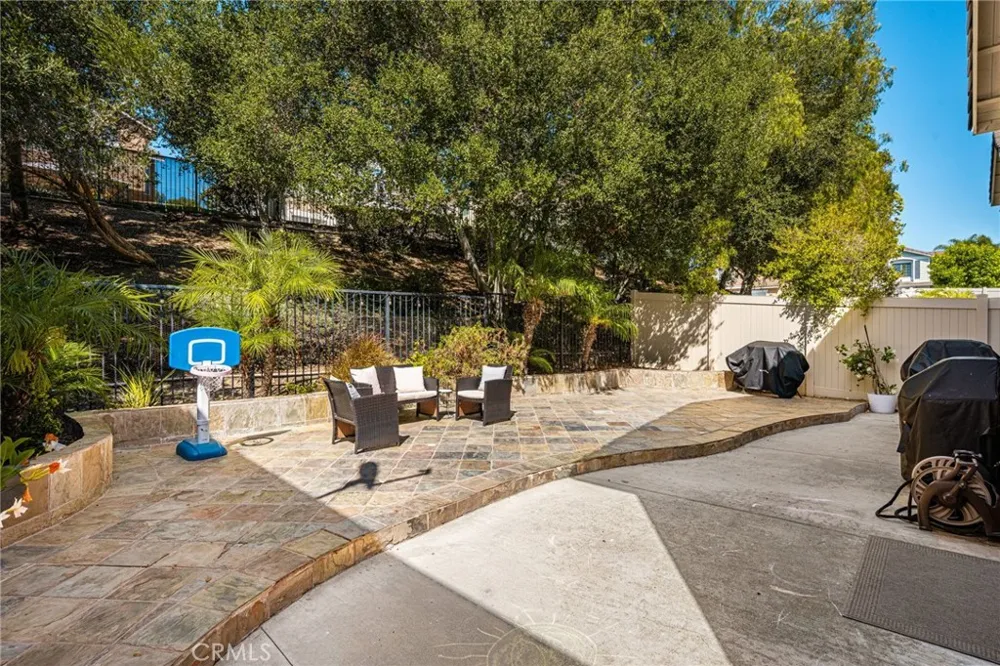 25 Homestead Trabuco Canyon, CA 92679