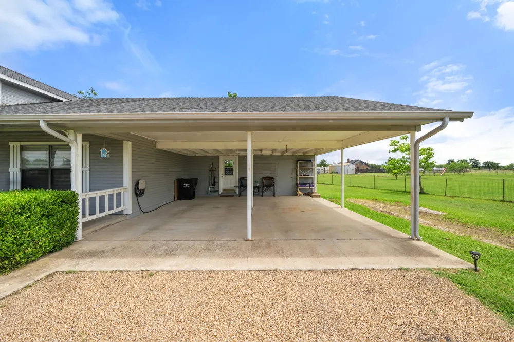 9885 Silver Creek Drive Scurry, TX 75158