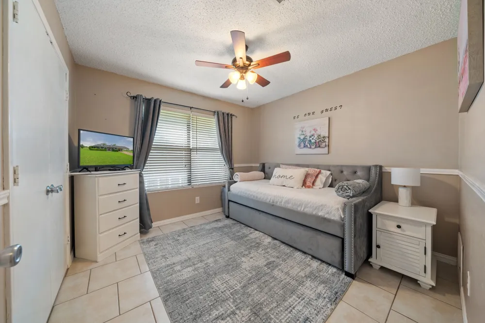 9885 Silver Creek Drive Scurry, TX 75158