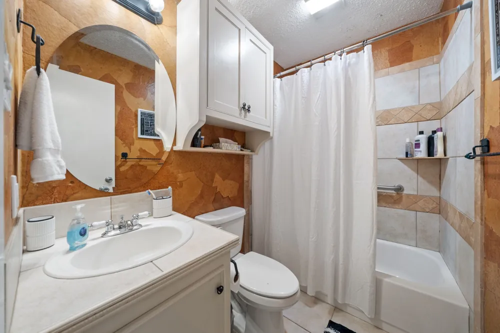 9885 Silver Creek Drive Scurry, TX 75158