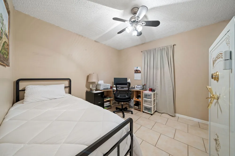 9885 Silver Creek Drive Scurry, TX 75158