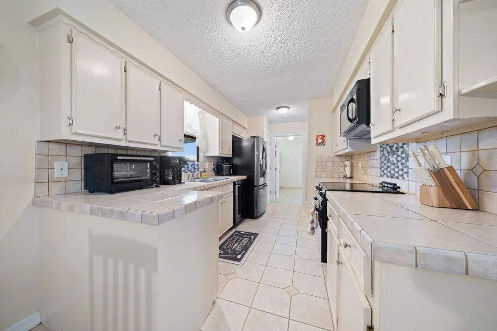 9885 Silver Creek Drive Scurry, TX 75158