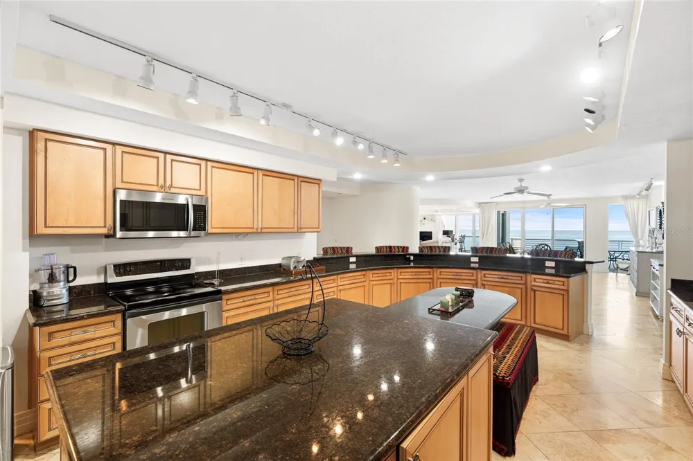 1350 GULF BOULEVARD #901 Clearwater Beach, FL 33767